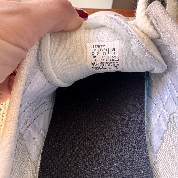 Beige and Black Sneakers - Picture 6 of 6